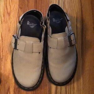 Dr. Martens Jorge slingback clogs beige
